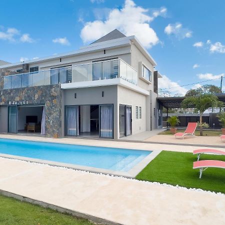 Spacious 4 Bedrooms Villa With Infinity Pool Grand Bay Luaran gambar
