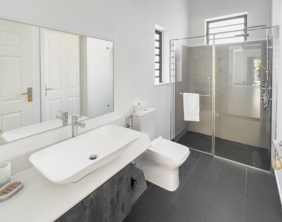 Spacious 4 Bedrooms Villa With Infinity Pool Grand Bay Luaran gambar
